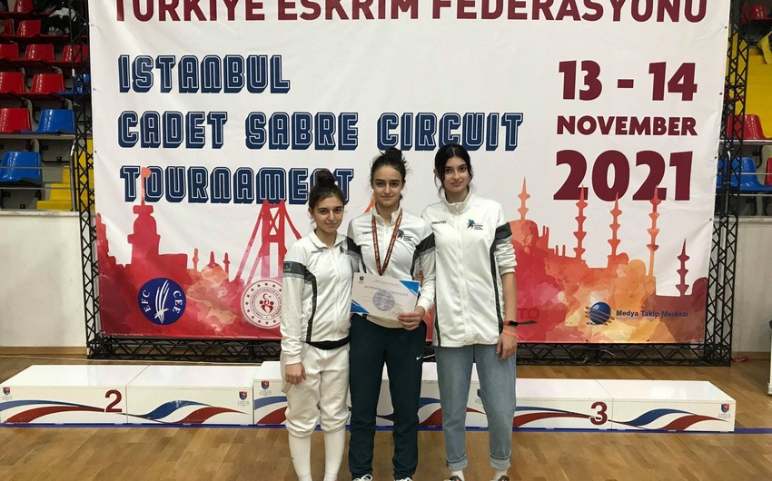 Азербайджанская саблистка завоевала бронзовую медаль в Турции
