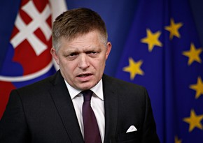 Премьер Словакии впервые выступил на публике после покушения