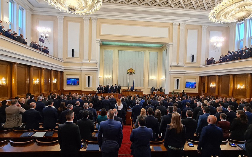 Bolqarıstanın yeni parlamentinə səkkiz siyasi birlik daxil ola bilər