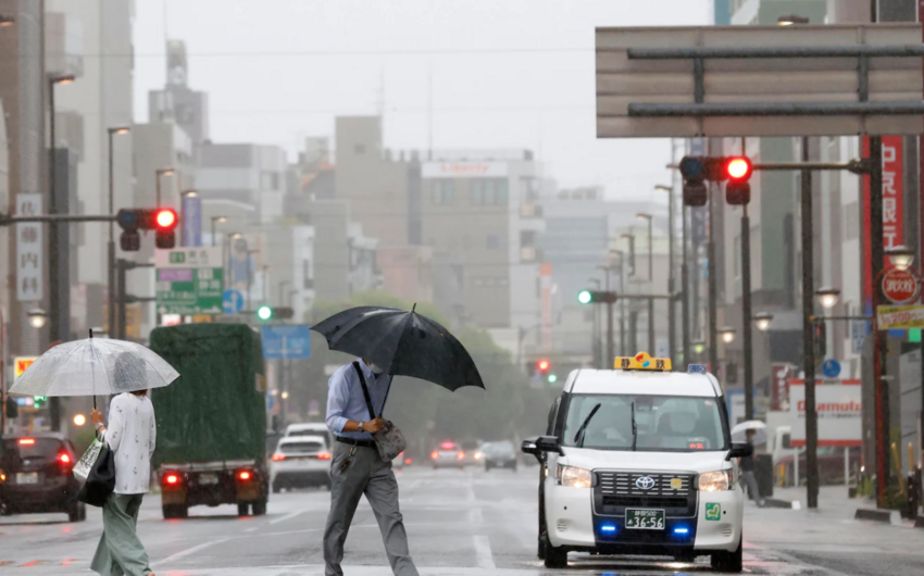 Тайфун Меари обрушится сегодня на Токио