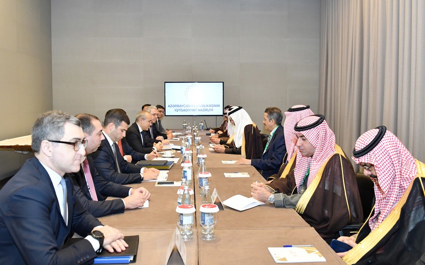Азербайджан обсудил расширение экономического сотрудничества с Саудовской Аравией