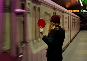 Koroğlu metrostansiyasında halı pisləşən sərnişin ölüb