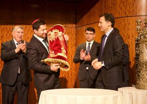 Mountainous Jewish Community of Azerbaijan was donated a Sefer Torah