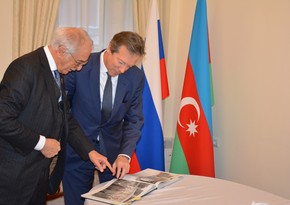 Полад Бюльбюль оглы проинформировал посла Великобритании о восстановительных работах в Карабахе