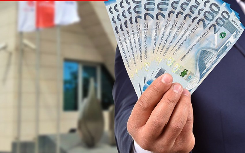 Azərbaycanın dövlət banklarının kredit qoyuluşunda payı azalıb
