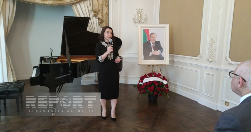 В Париже отметили 101-летие со дня рождения Гейдара Алиева