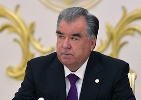 Tajik president arrives in Turkmenistan