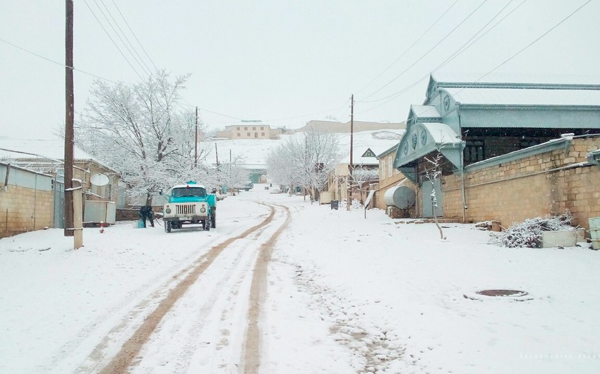 Снег в Дашкесане привел к автоаварии