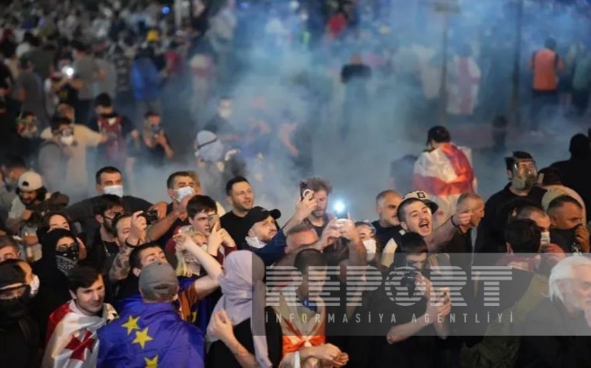 В Тбилиси возобновлена акция протеста против законопроекта об иноагентах