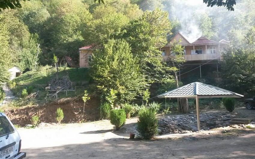В центре отдыха в Товузе произошел пожар, туристы эвакуированы