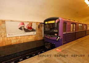 Woman falls on train track in Baku metro