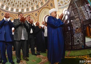 Eid al-Fitr prayer performed at Taza Pir Mosque, Baku