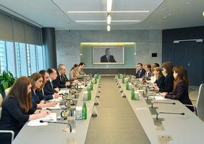 Azerbaijan reviews priorities of bilateral co-op with World Bank