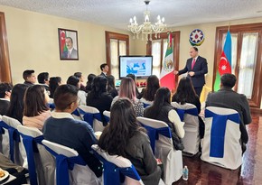 Students at Mexico's National Polytechnic Institute receive lecture on COP29