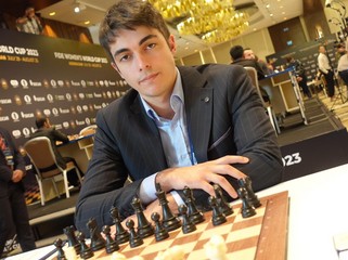 Vasileios-Georgios - Greece,New York : I will help you achieve your chess  potential+boost your rating to maximun.Personalized well explained chess  lessons+material for every level by expert FIDE player 2189 with 17 yrs