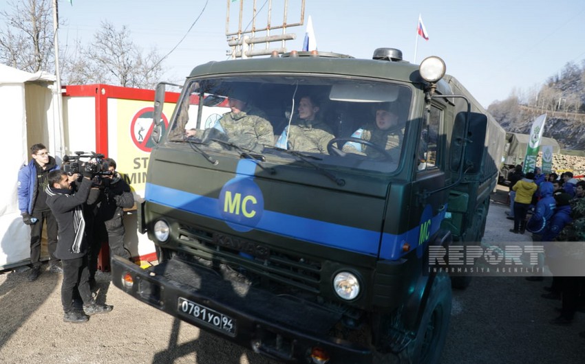 Автомобили снабжения миротворцев в очередной раз беспрепятственно проехали по дороге Ханкенди-Лачын