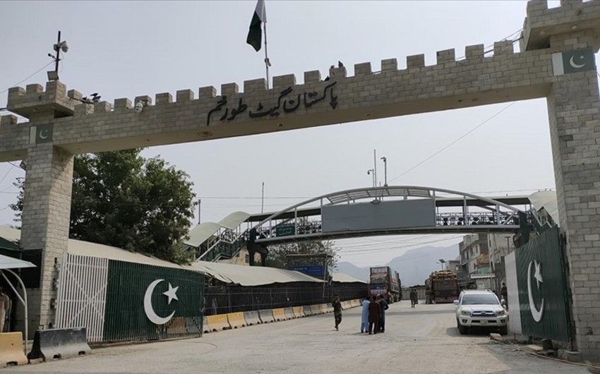 На границе Пакистана и Афганистана возобновил работу КПП Торхам