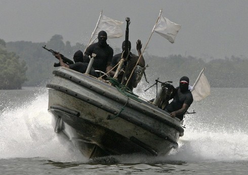 Нигерийские пираты захватили турецкое судно, убит азербайджанец
