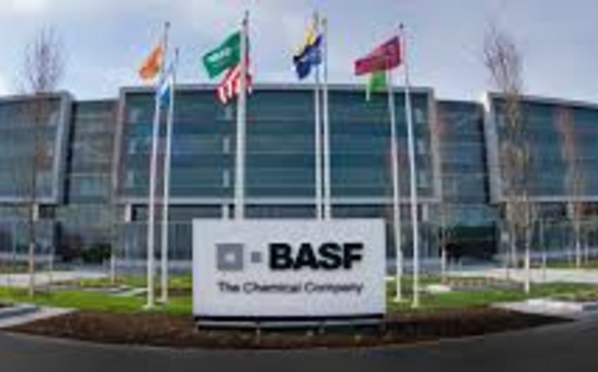 Huge blaze in German BASF plant : 4 injured