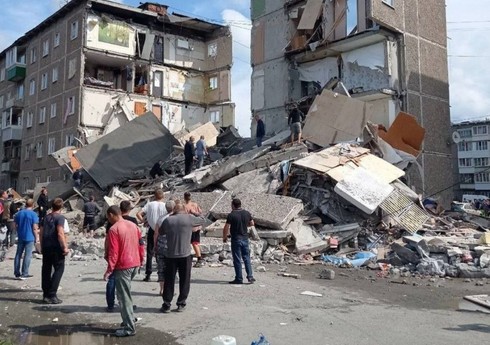 Под завалами при взрыве газа в жилом доме в Нижнем Тагиле могут оставаться до 9 человек