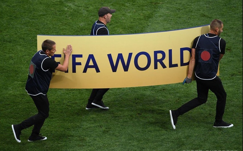 ФИФА обязует клубы продлить истекающие контракты с игроками и тренерами