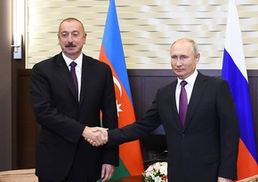 Azerbaijani, Russian presidents discuss Ukraine on the phone