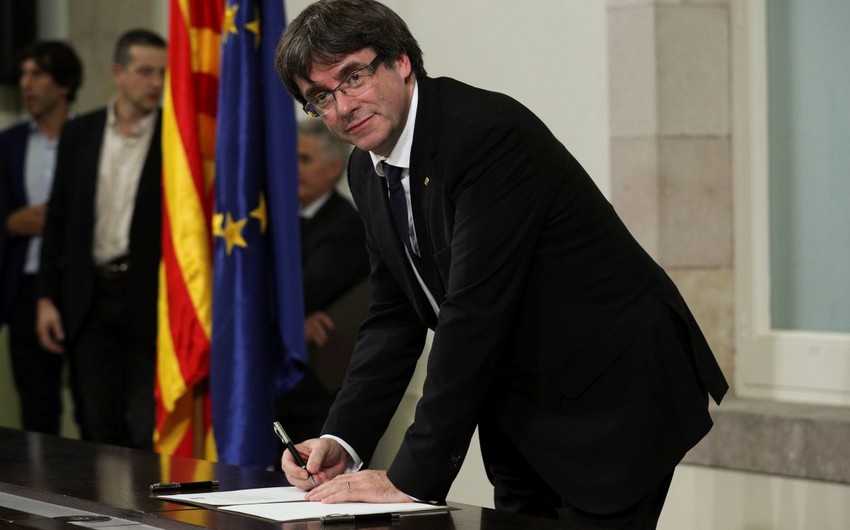 Испания запросила европейский ордер на арест Пучдемона