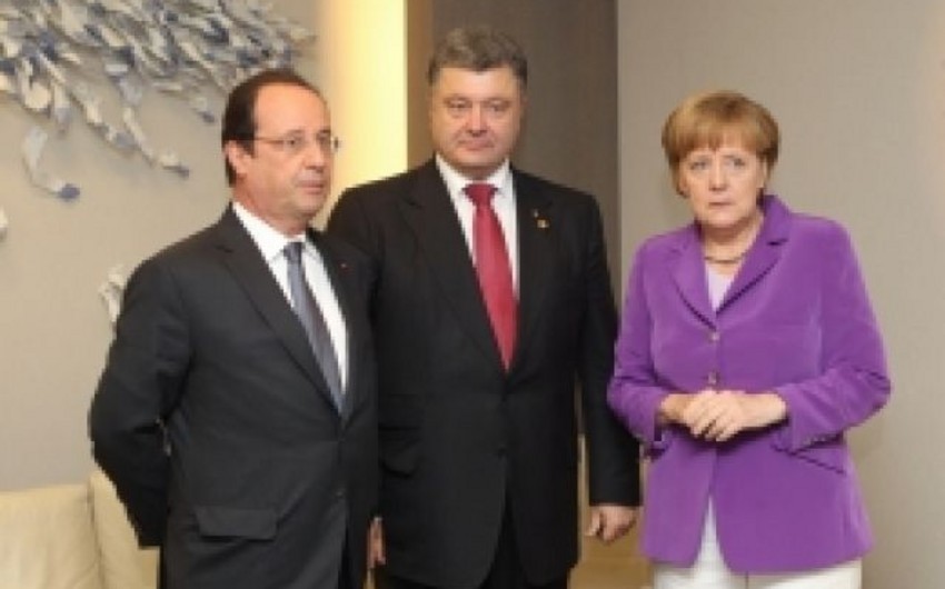 Порошенко, Меркель и Олланд подтвердили необходимость встречи по Украине в ближайшие дни