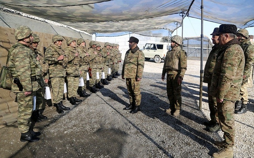 Закир Гасанов встретился с военнослужащими в прифронтовой зоне - ВИДЕО