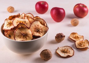 Азербайджан начал экспортировать сушеные яблоки в еще одну страну