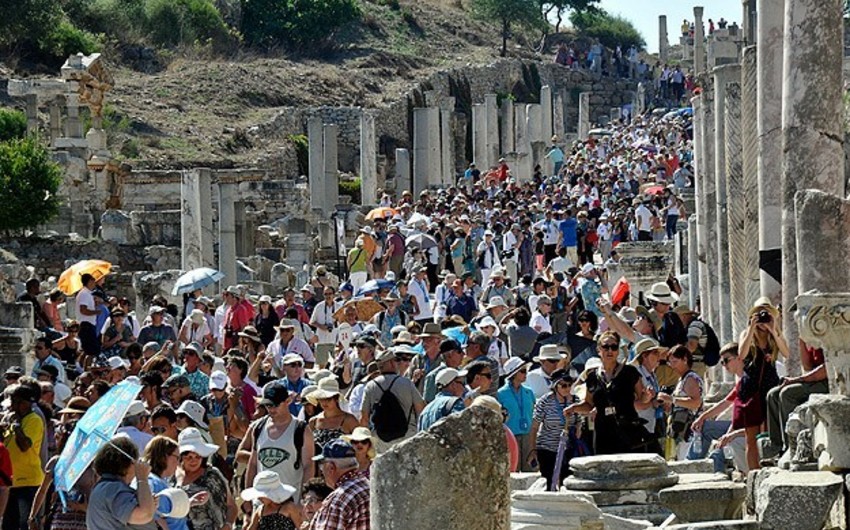 Число туристов в Турции из Азербайджана выросло на 4%
