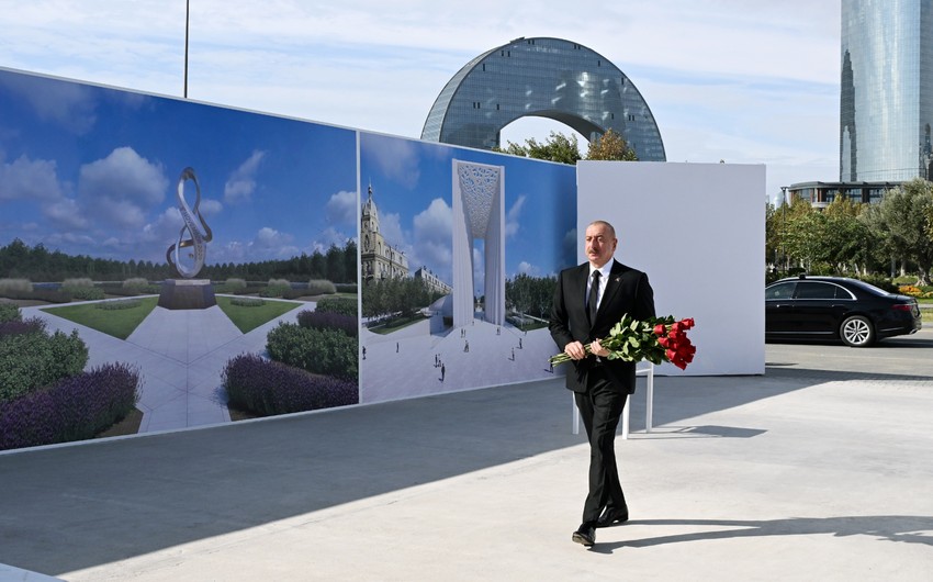 Prezident İlham Əliyev Zəfər parkında olub - YENİLƏNİB