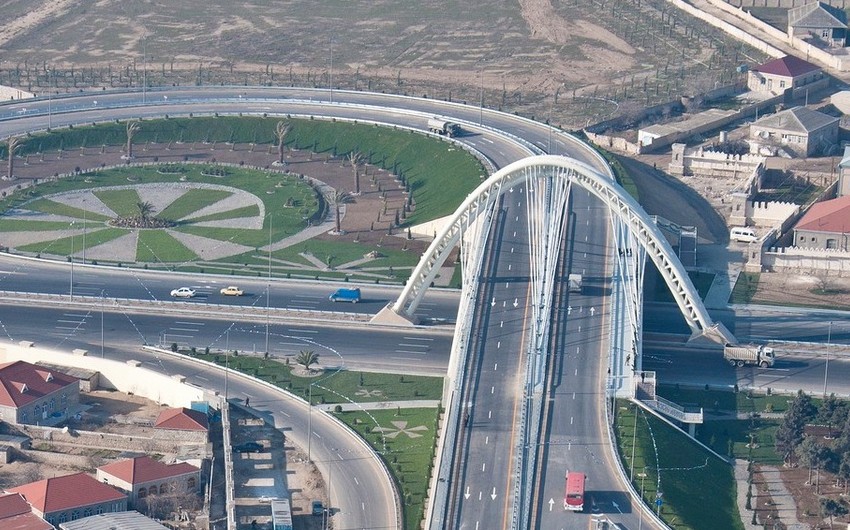 Губернатор Тюменской области: Баку поразил меня транспортной инфраструктурой