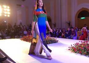 A dress depicting Azerbaijani flag features in Hanoi