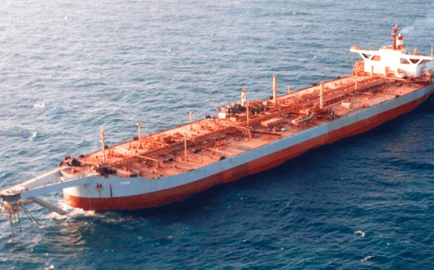 Началась перегрузка иранской нефти с задержанного в Греции российского танкера
