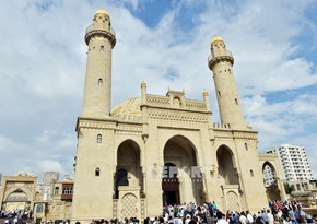 Eid al-Fitr prayer performed at Taza Pir Mosque, Baku