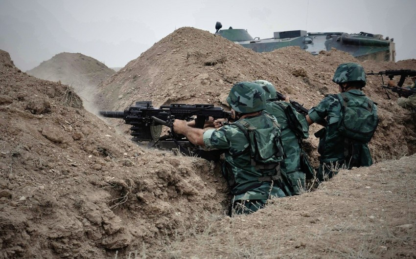 ​Армяне обстреляли позиции азербайджанской армии из минометов и гранатометов