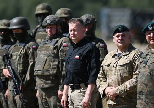 Польша развернула оперативную группу на границе с Беларусью