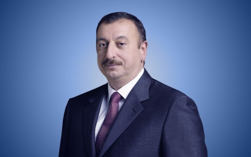 President Ilham Aliyev congratulates his Polish counterpart