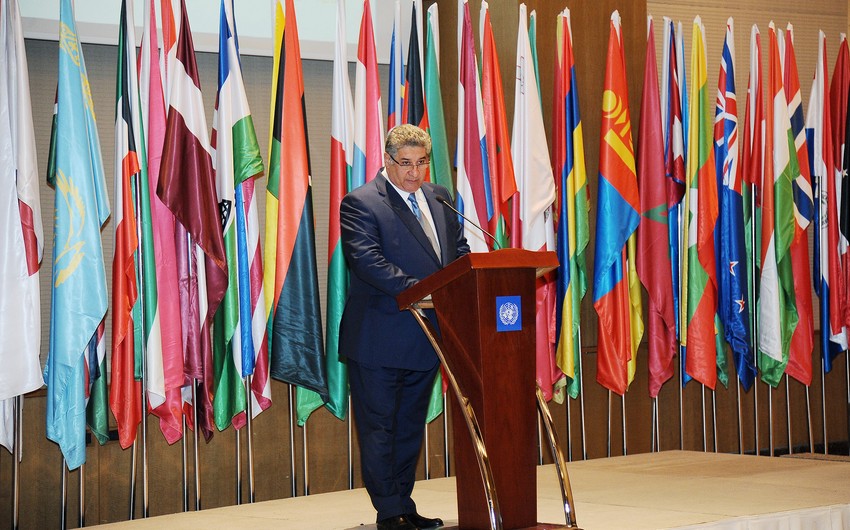 ​В Азербайджане стартовала первая Конференция национальной модели ООН