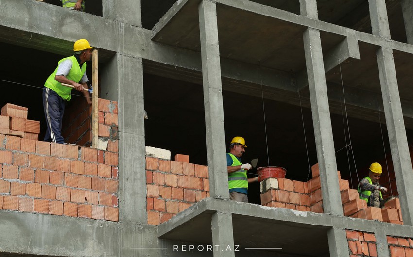 Bakıda inşaat işlərinin 88,5 %-ini qeyri-dövlət müəssisələri yerinə yetirib