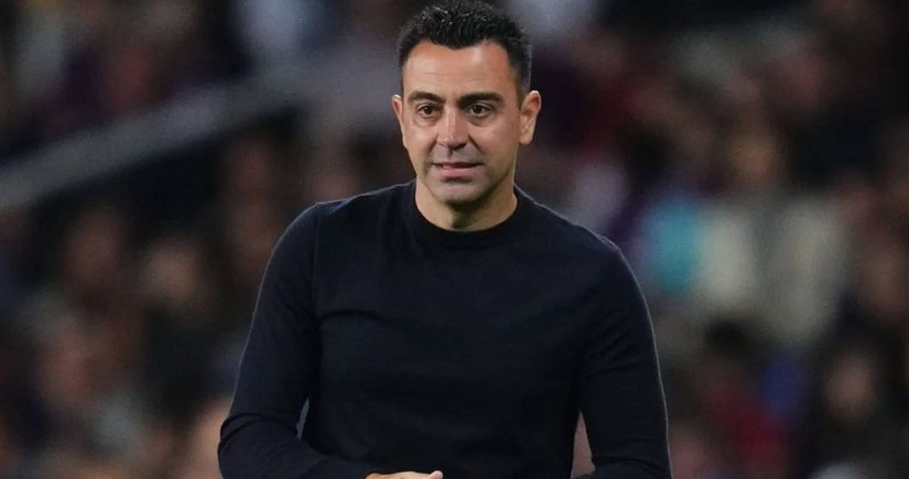 Xavi yeni təkliflərə hazır olduğunu açıqlayıb