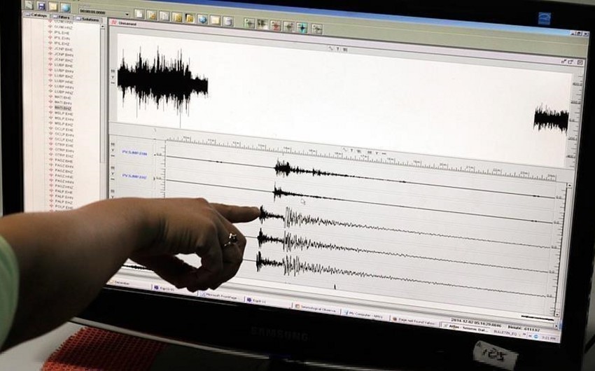 Magnitude 5.2 earthquake strikes central Türkiye