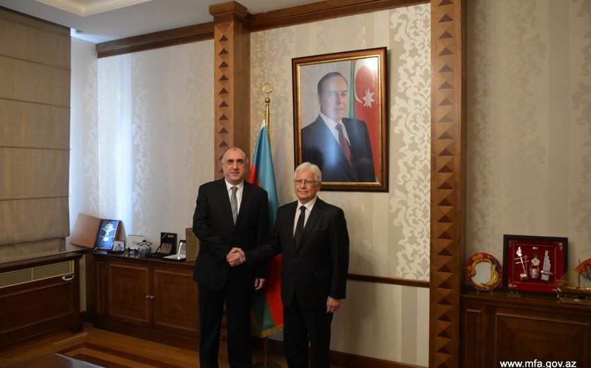Ambassador of Russia presents copy of his credentials to Azerbaijani FM