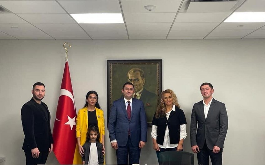 ABŞ-dakı azərbaycanlı icmasının üzvləri türkiyəli diplomatla görüşüb
