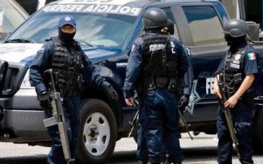 В Мексике группа из 10 человек задержаны за перевозку пяти тел убитых