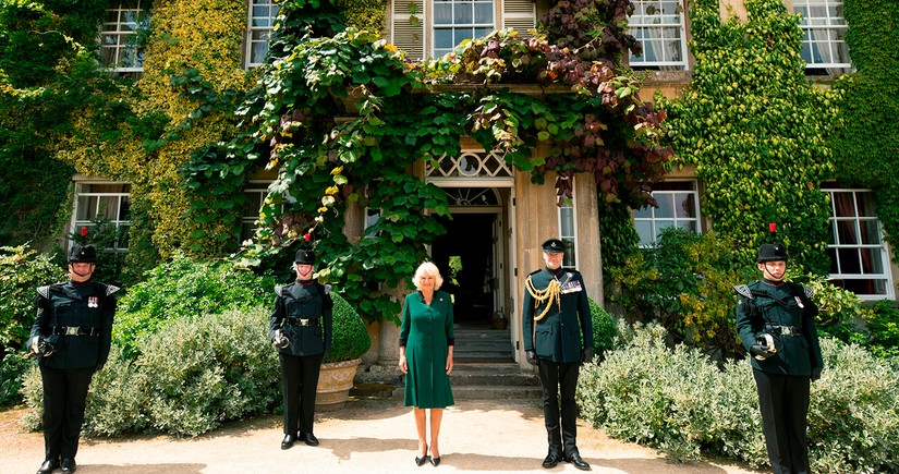 The London Crier: Zelenskyy acquires Highgrove House, Former Residence of King Charles, for £20M