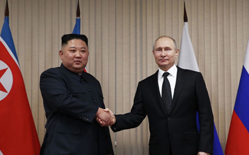 Kim Jong UN gifts Putin a sword