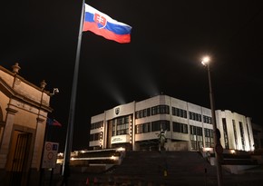 Словакия введет всеобщий локдаун  