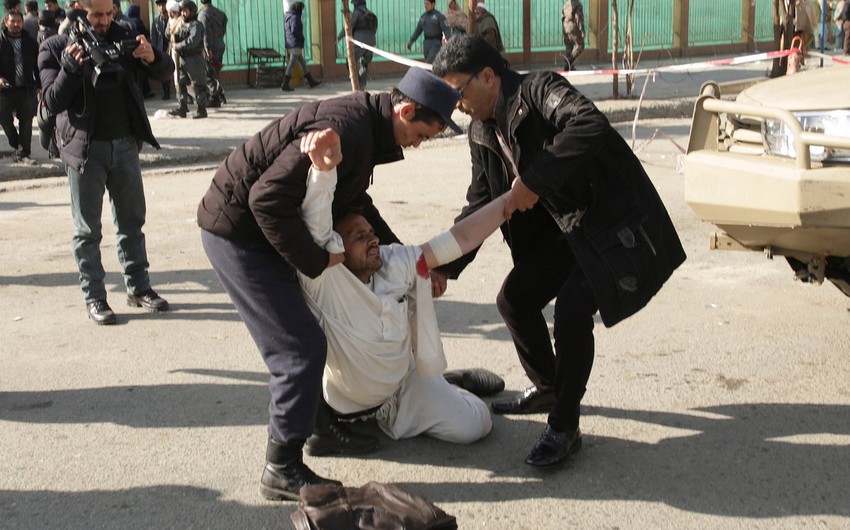 Число жертв взрыва в Кабуле возросло до 95 - ОБНОВЛЕНО - 5 - ФОТО